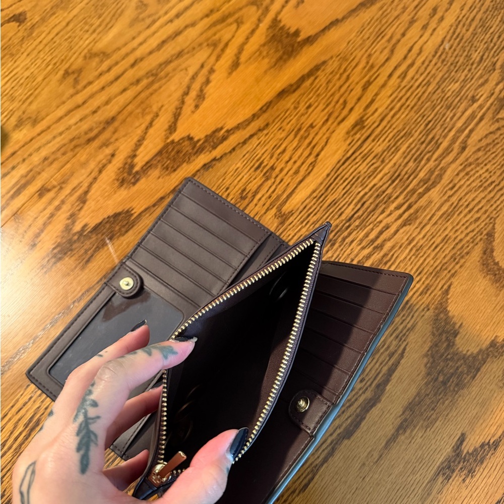 Coach Black Pebbled Leather Wallet - Picture 4 of 4
